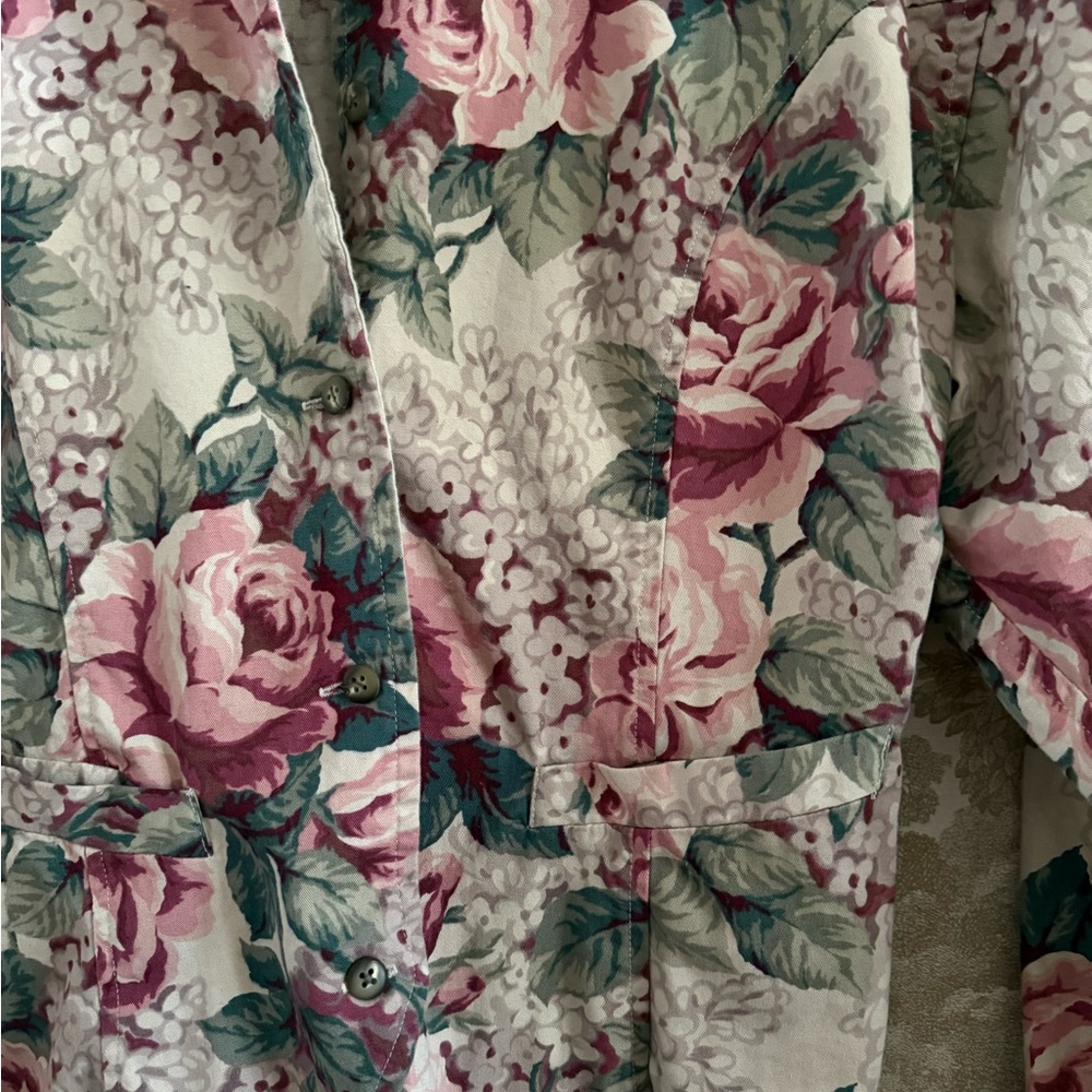 Banana Republic Floral Button-Front Blouse in Pink, Green, Cream - Picture 4 of 10